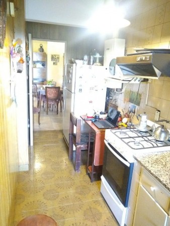 VENTA, DEPARTAMENTO DE  4 AMB. EN BARRIO GRAL. PAZ.  VILLA CELINA