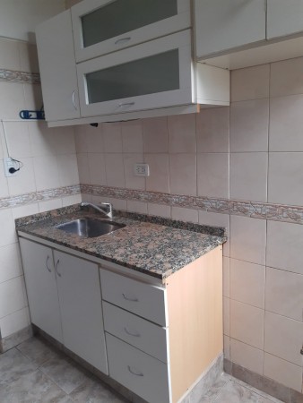 DEPARTAMENTO EN VENTA DE 3 AMB. EN BARRIO LUZ Y FUERZA, ISIDRO CASANOVA