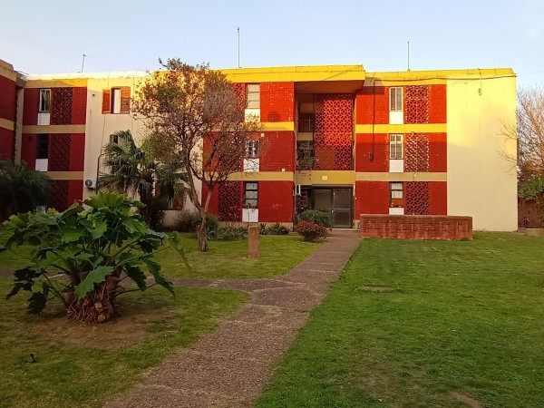 DEPARTAMENTO EN VENTA DE 3 AMB. EN BARRIO LUZ Y FUERZA, ISIDRO CASANOVA