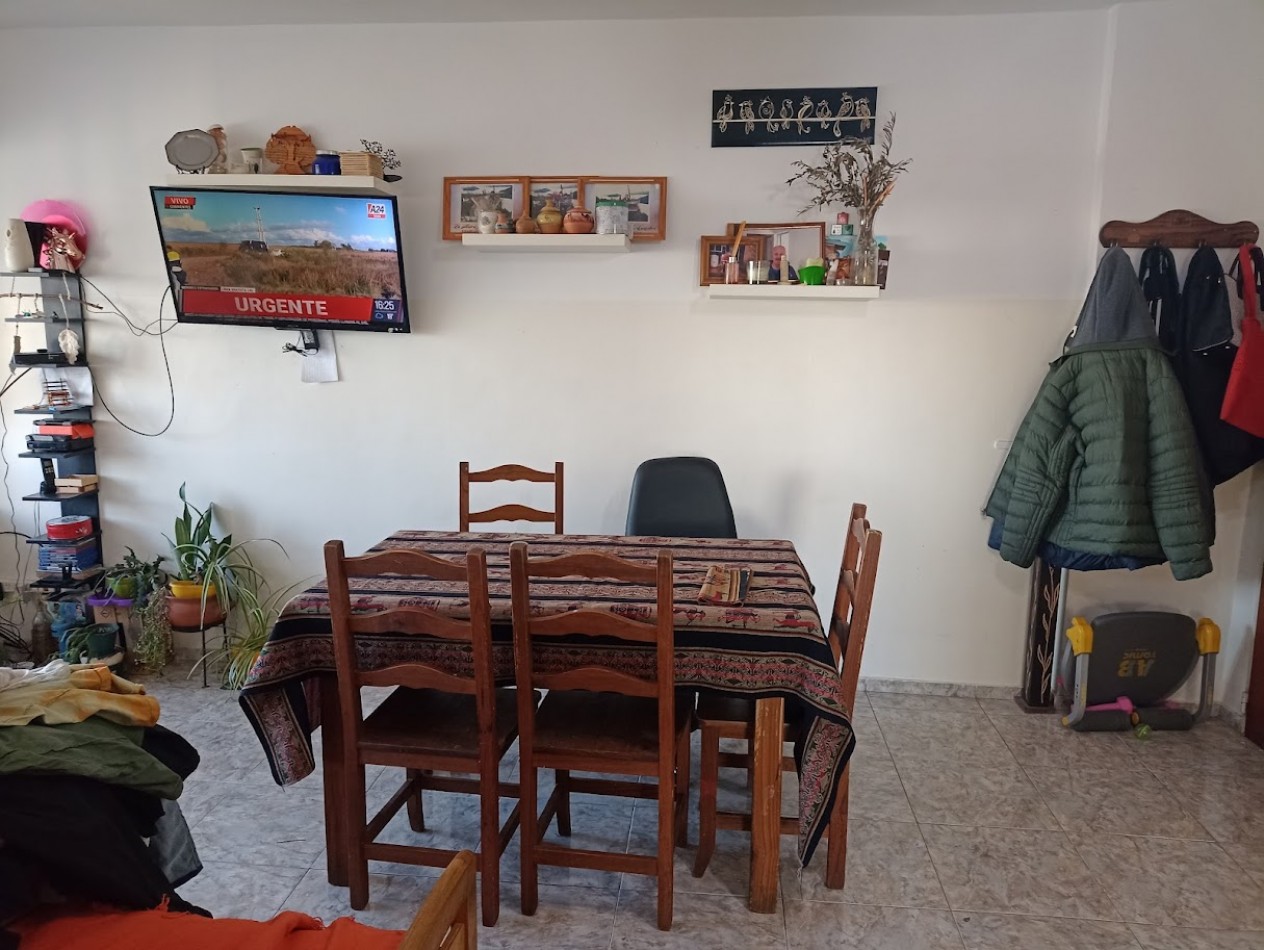 DEPARTAMENTO EN VENTA DE 4 AMBIENTES EN VILLA CELINA.