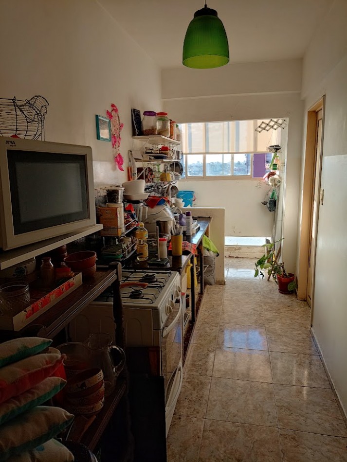 DEPARTAMENTO EN VENTA DE 4 AMBIENTES EN VILLA CELINA.