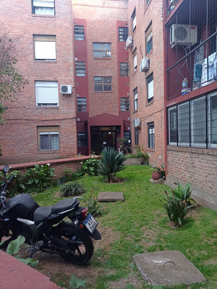 Departamento En Venta De 3 Ambientes B° Isabel La Catolica - Ciudad Evita