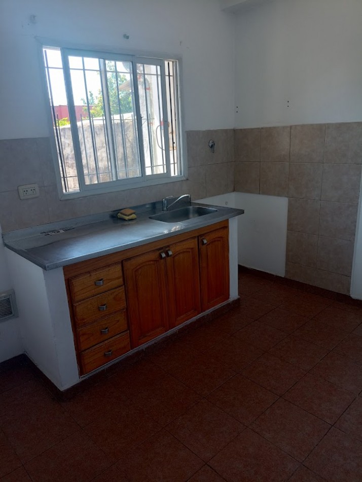 ALQUILER DEPARTAMENTO DE 3 AMBIENTES. SAN JUSTO