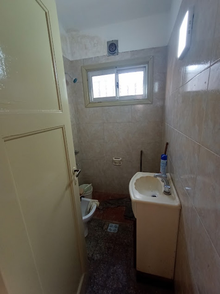 CASA de 3 ambientes en Alquiler en Ciudad Evita.