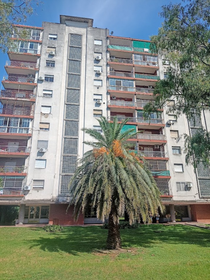 DEPARTAMENTO EN VENTA DE 4 AMBIENTES EN VILLA CELINA.