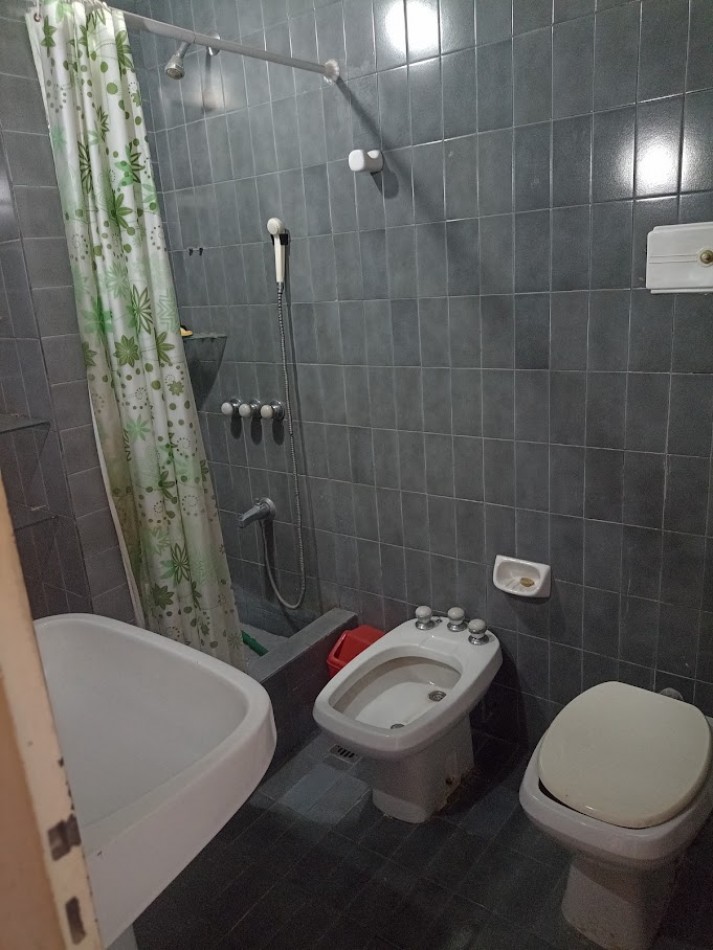 DEPARTAMENTO EN VENTA DE 4 AMBIENTES EN VILLA CELINA.