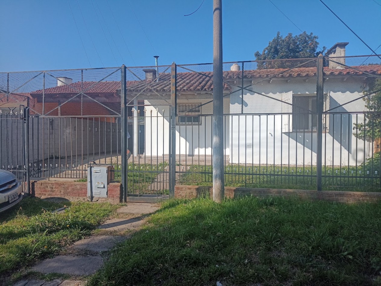 CHALET DE 3 AMBIENTES EN ALQUILER - CIUDAD EVITA