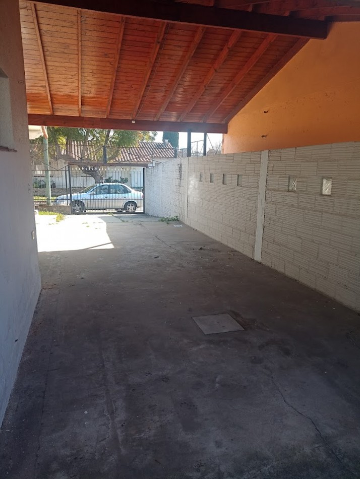 CHALET DE 3 AMBIENTES EN ALQUILER - CIUDAD EVITA