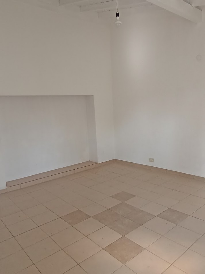 CHALET DE 3 AMBIENTES EN ALQUILER - CIUDAD EVITA