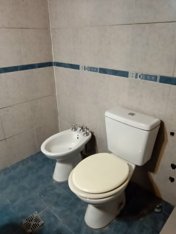 CHALET DE 3 AMBIENTES EN ALQUILER - CIUDAD EVITA