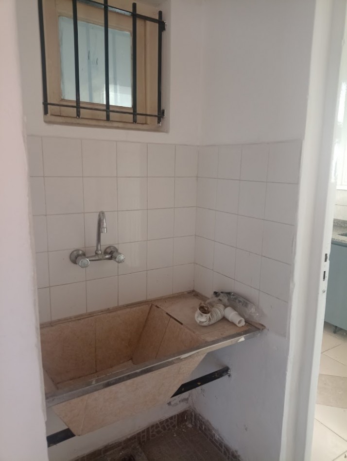 CHALET DE 3 AMBIENTES EN ALQUILER - CIUDAD EVITA