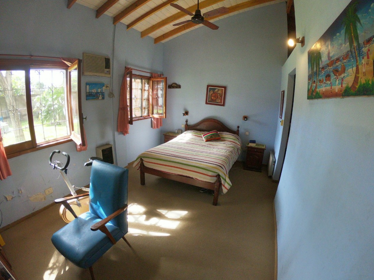 CHALET EN VENTA DE 5 AMBIENTES CIRC. 1ra. SECC.1ra  - CIUDAD EVITA