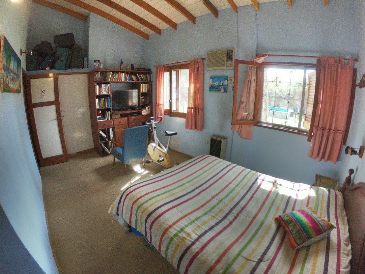 CHALET EN VENTA DE 5 AMBIENTES CIRC. 1ra. SECC.1ra  - CIUDAD EVITA