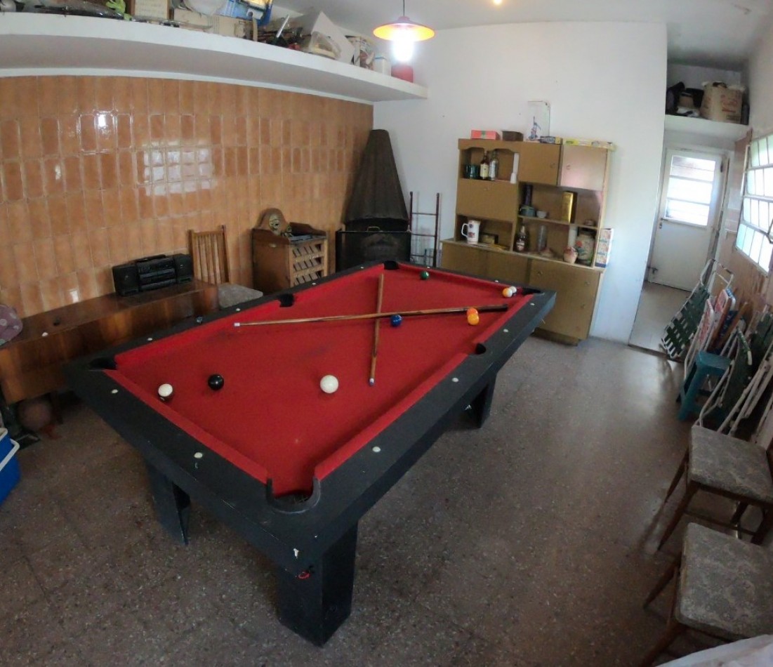 CHALET EN VENTA DE 5 AMBIENTES CIRC. 1ra. SECC.1ra  - CIUDAD EVITA
