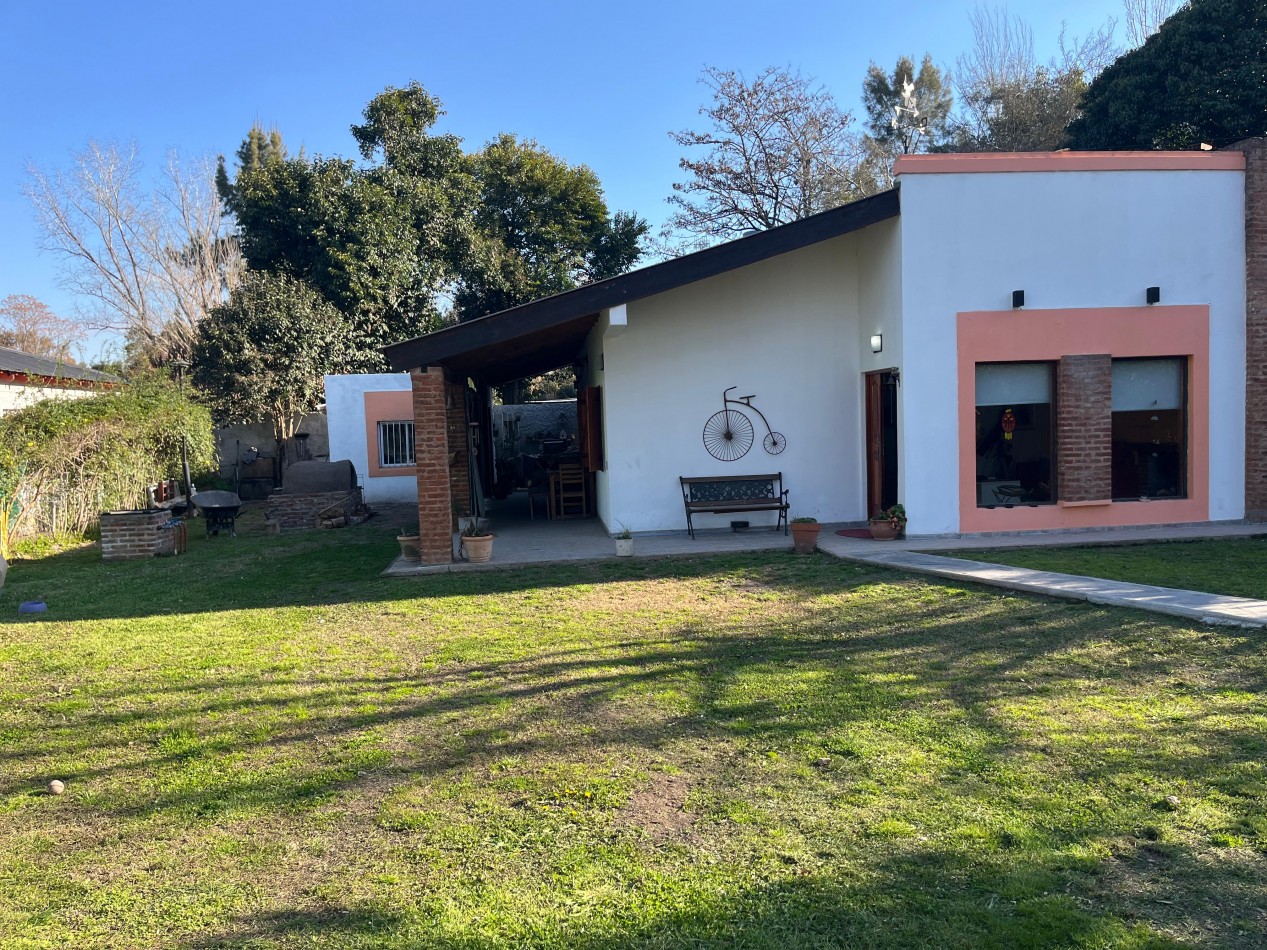 Casa Quinta de 3 Ambientes en Venta. Villa Adriana. Cañuelas.
