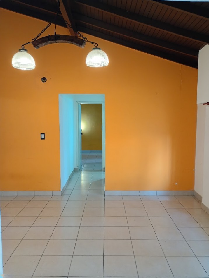 Departamento de 2 Ambientes En Alquiler. Ciudad Evita