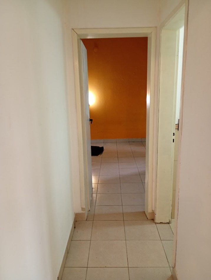 Departamento de 2 Ambientes En Alquiler. Ciudad Evita