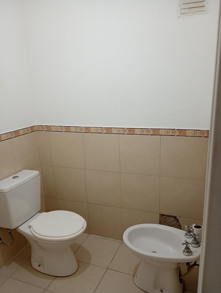 Departamento de 2 Ambientes En Alquiler. Ciudad Evita