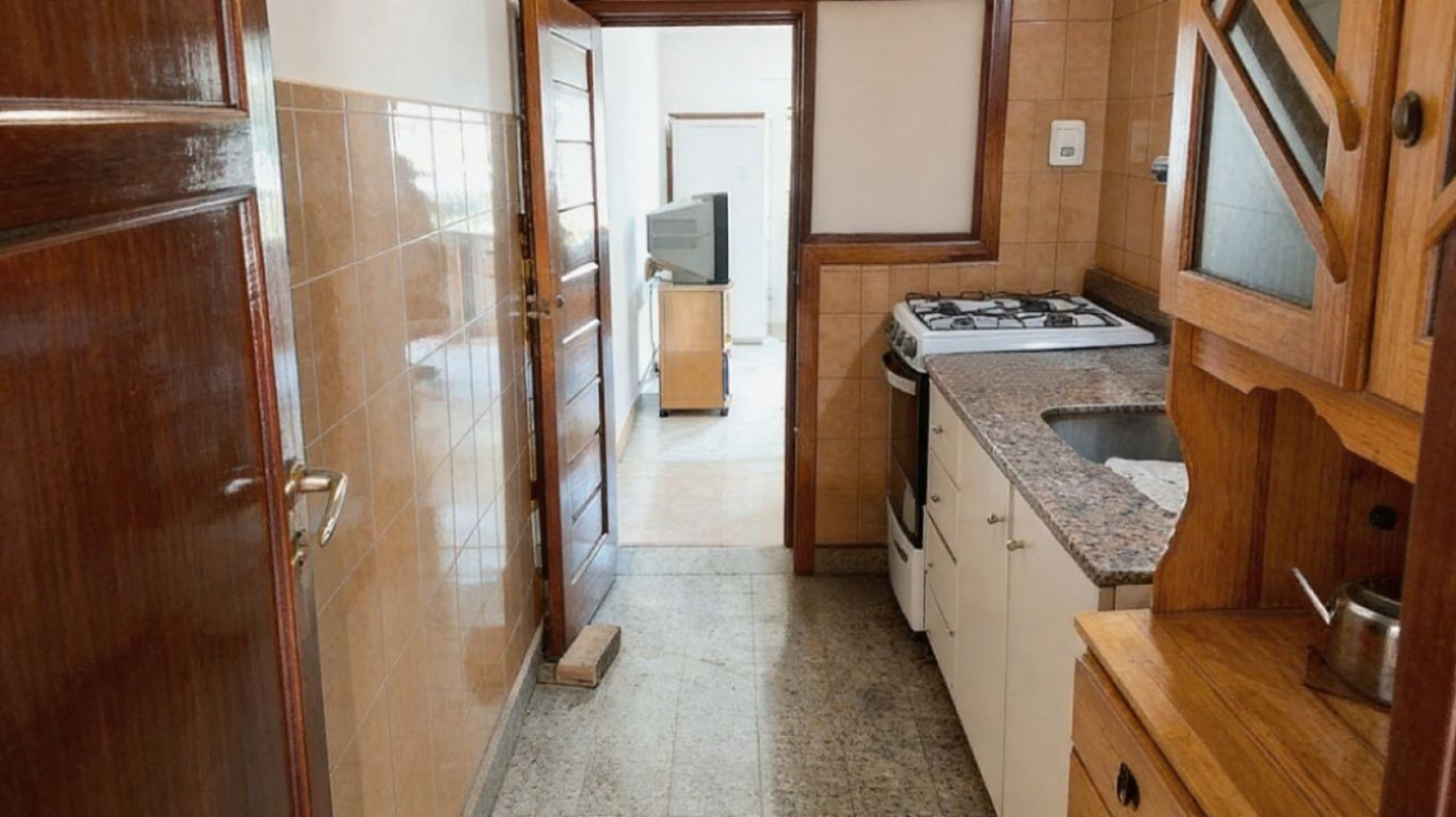 VENTA CASA 5 AMBIENTES EN CIUDAD EVITA