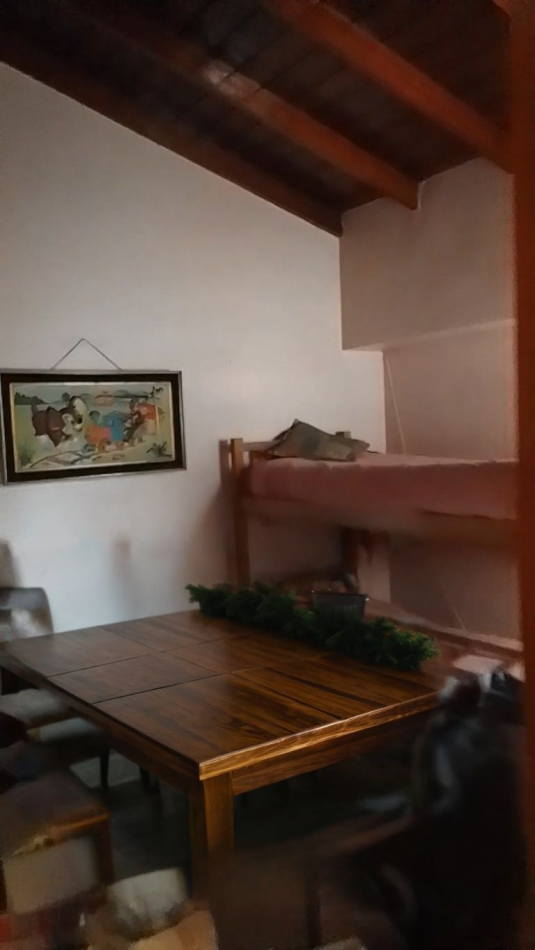 VENTA CASA 5 AMBIENTES EN CIUDAD EVITA