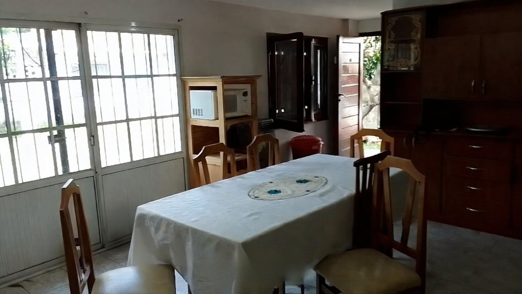 VENTA CASA 5 AMBIENTES EN CIUDAD EVITA