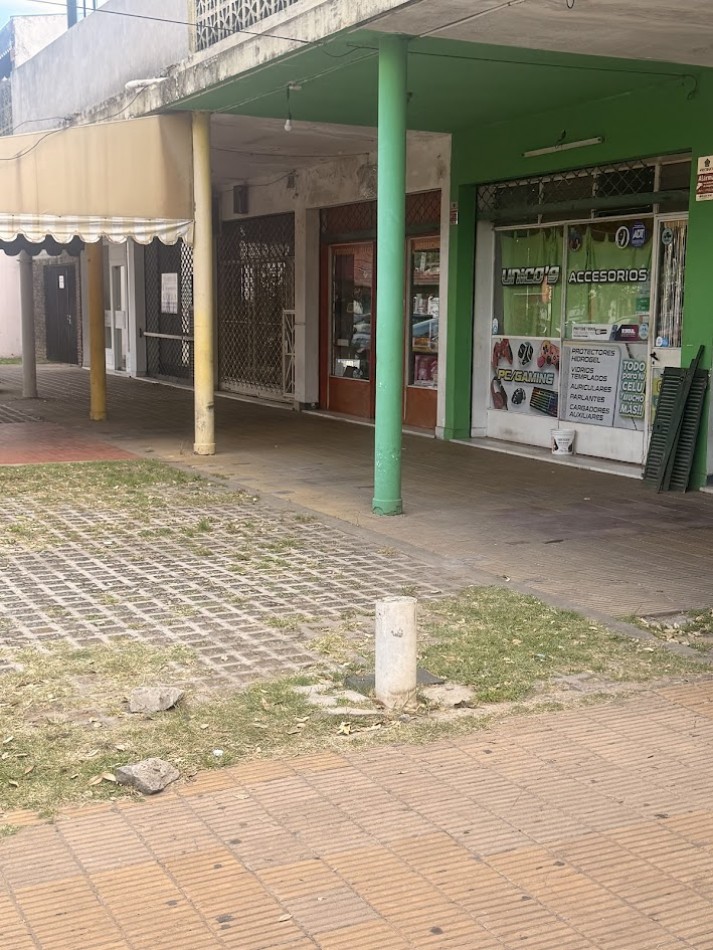 LOCAL COMERCIAL EN ALQUILER EN CIUDAD EVITA - ALQUILADO