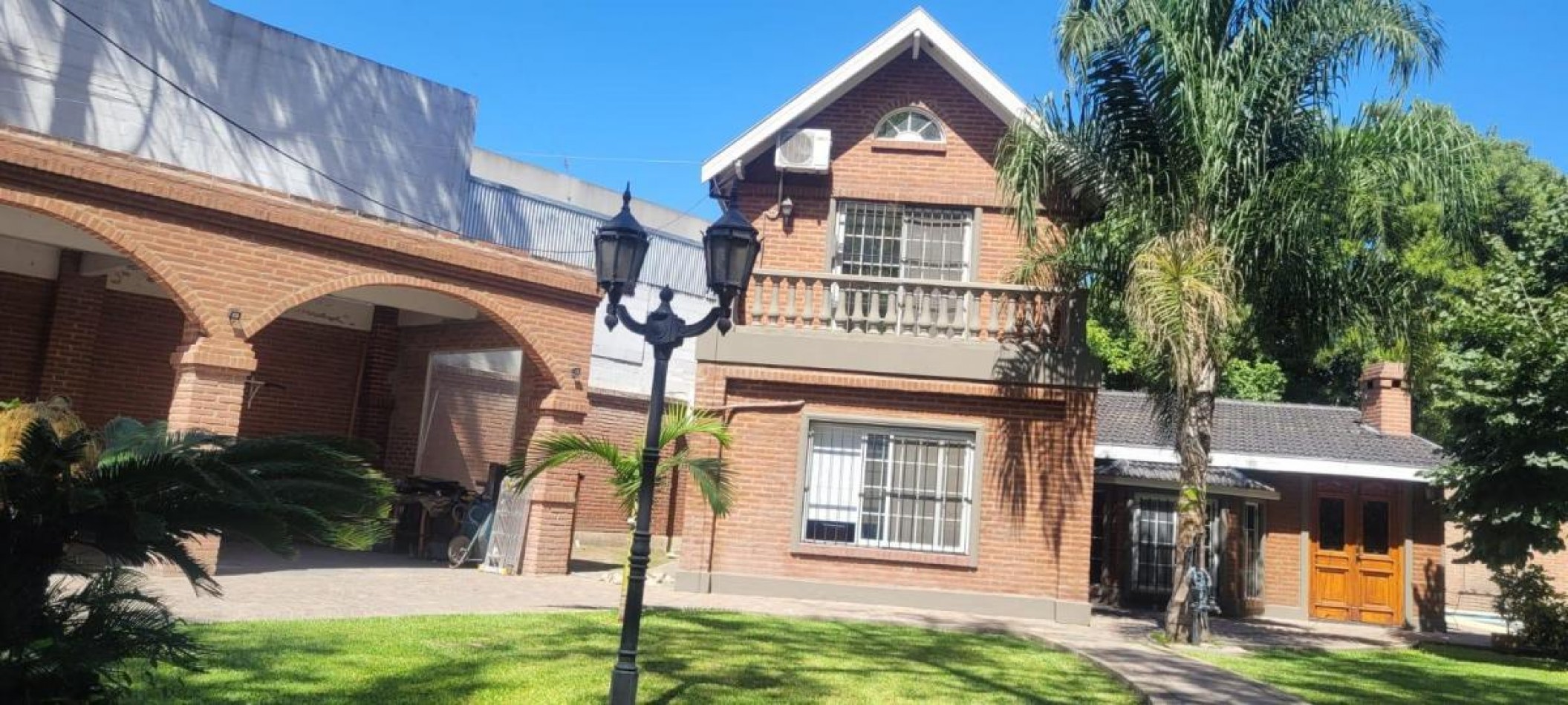Chalet en Alquiler 4 Ambientes - Canning Centro