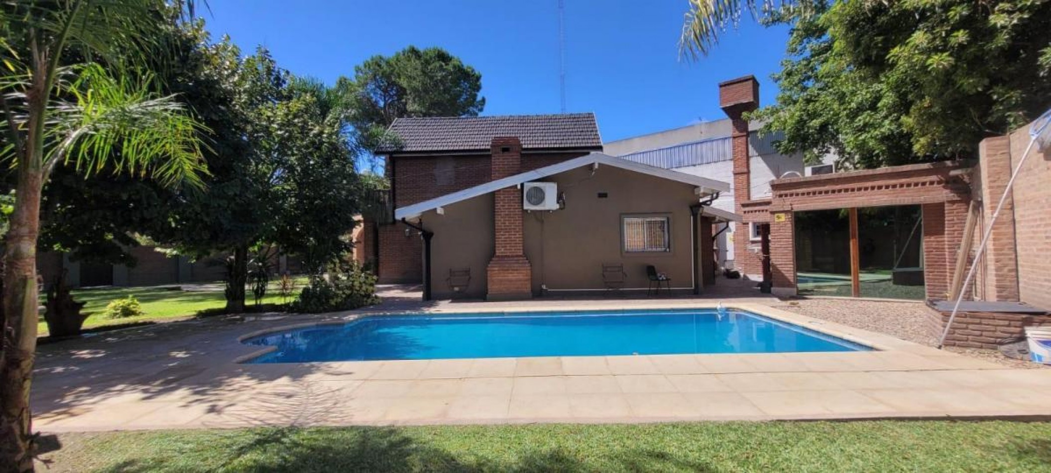Chalet en Alquiler 4 Ambientes - Canning Centro
