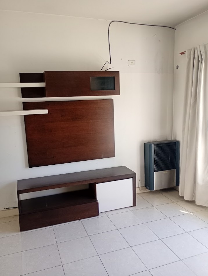 Duplex de 3 Ambientes en Alquiler. Ciudad Evita B°. Procrear