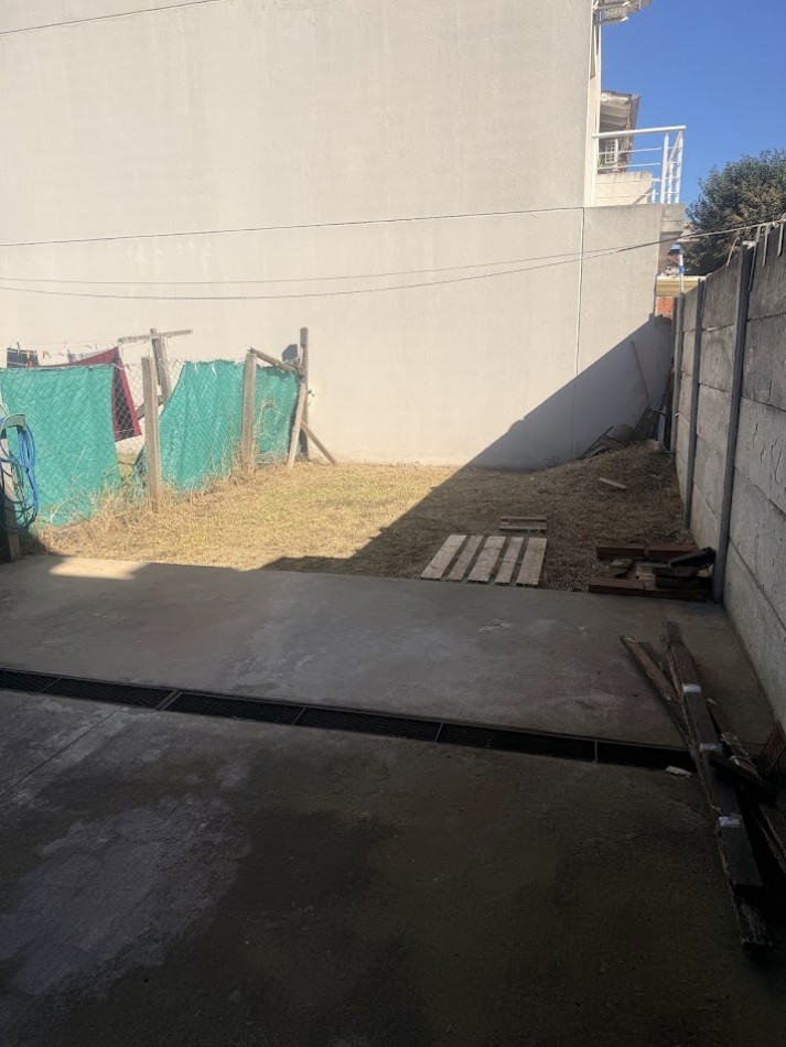 Duplex de 3 Ambientes en Alquiler. Ciudad Evita B°. Procrear