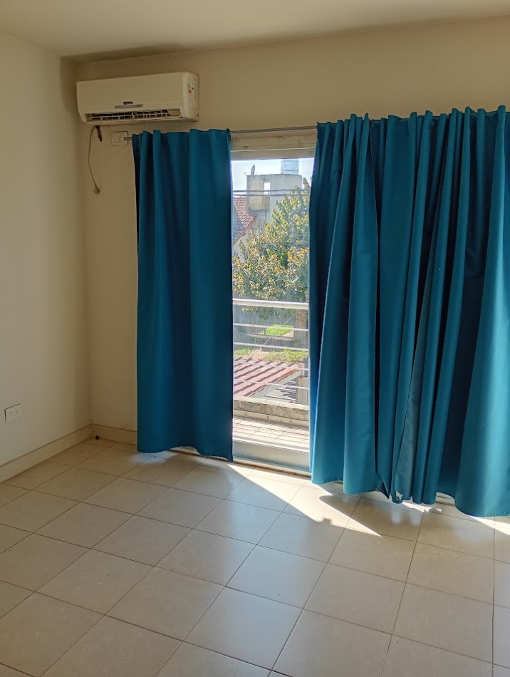 Duplex de 3 Ambientes en Alquiler. Ciudad Evita B°. Procrear