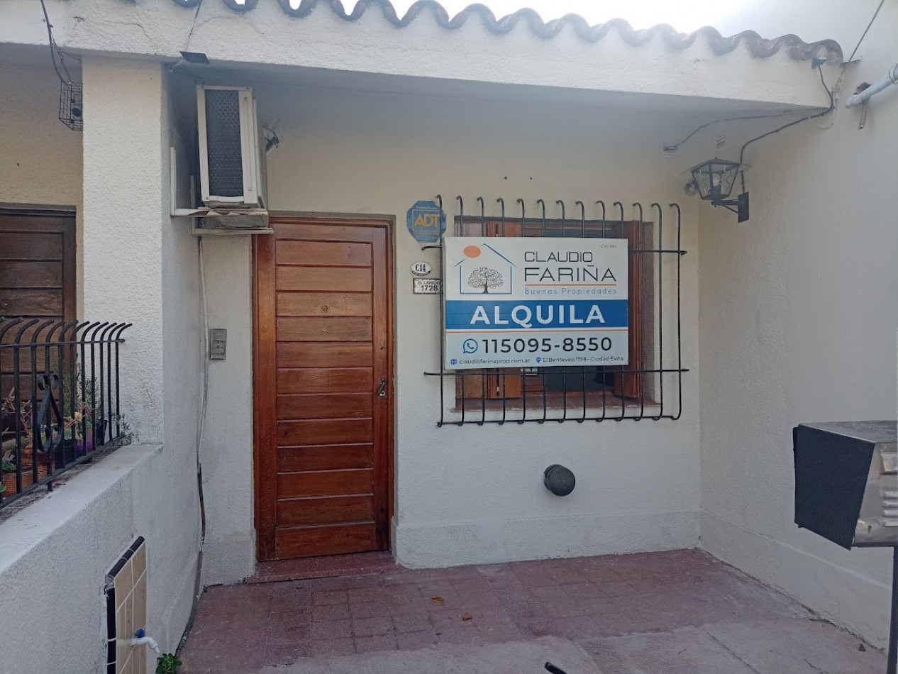 Casa de 3 Ambientes en Alquiler en Ciudad Evita.