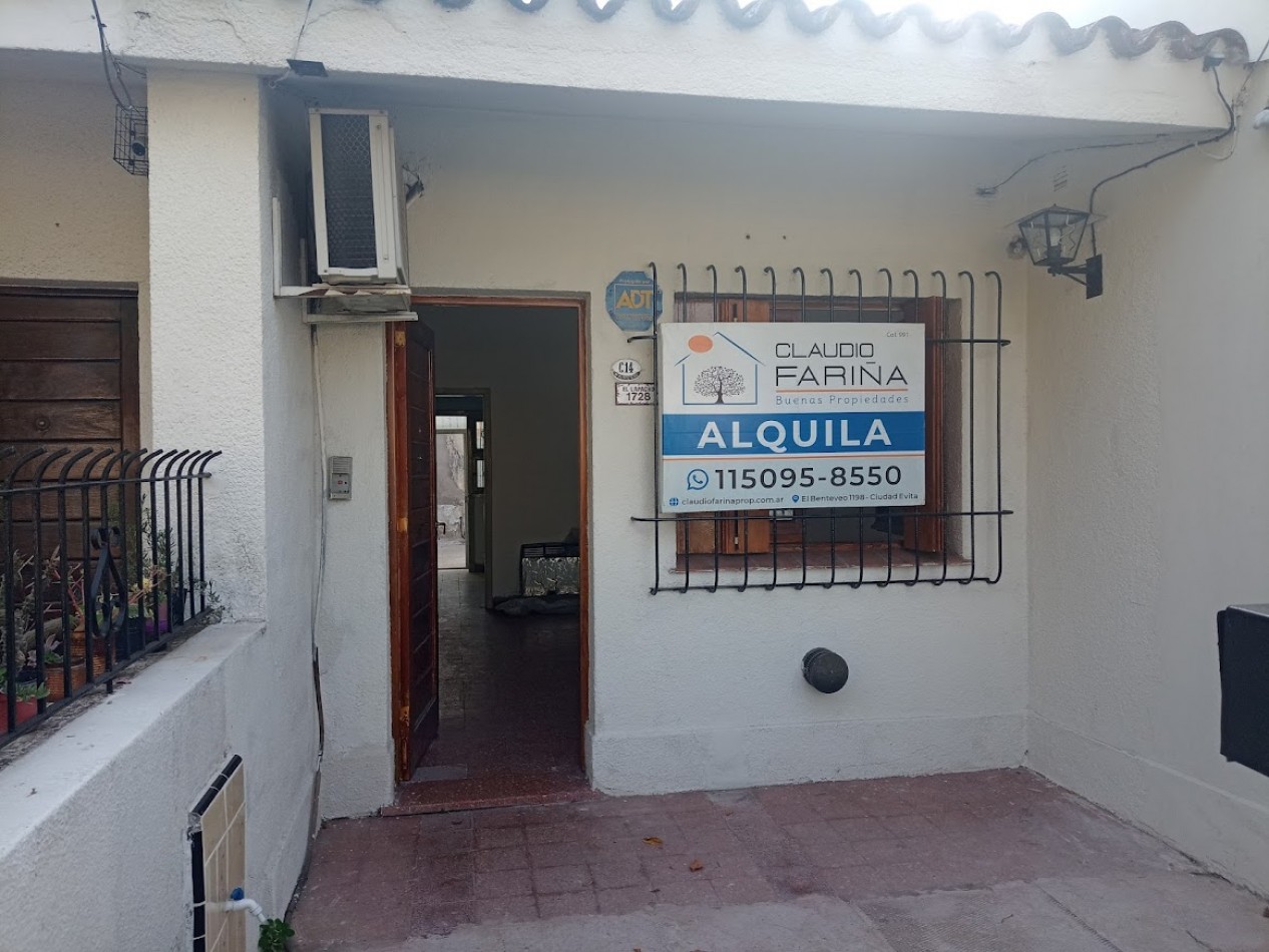 Casa de 3 Ambientes en Alquiler en Ciudad Evita.