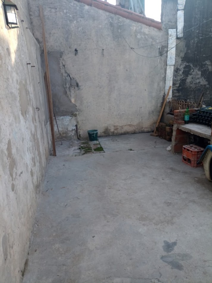Casa de 3 Ambientes en Alquiler en Ciudad Evita.