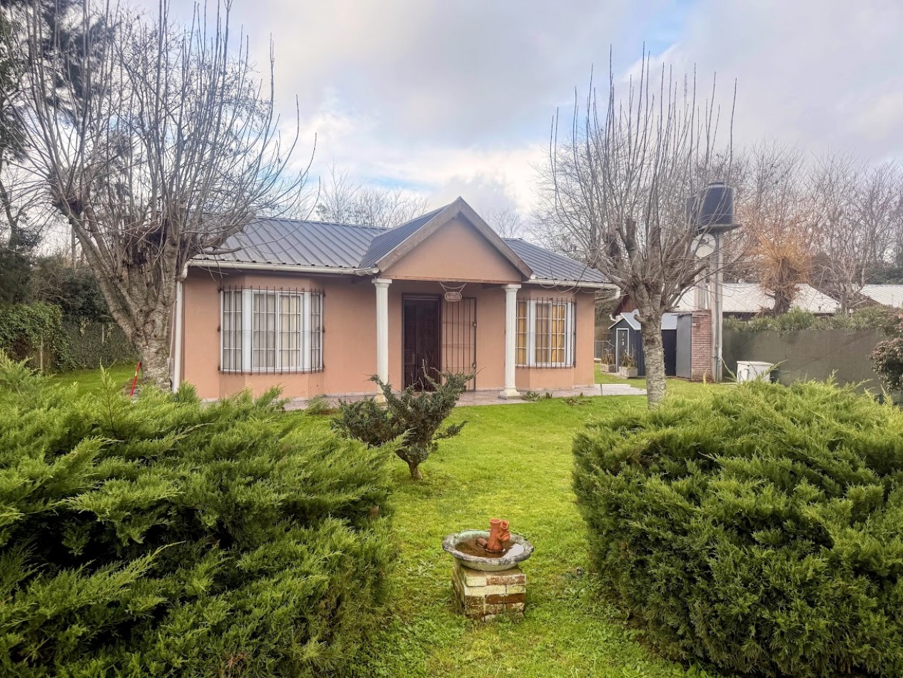 CASA DE 3 AMBIENTES EN VENTA EN CHASCOMUS