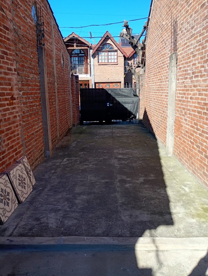  CASA EN VENTA DE 3 AMBIENTES - BARRIO PUERTAS DEL SOL - CIUDAD EVITA.