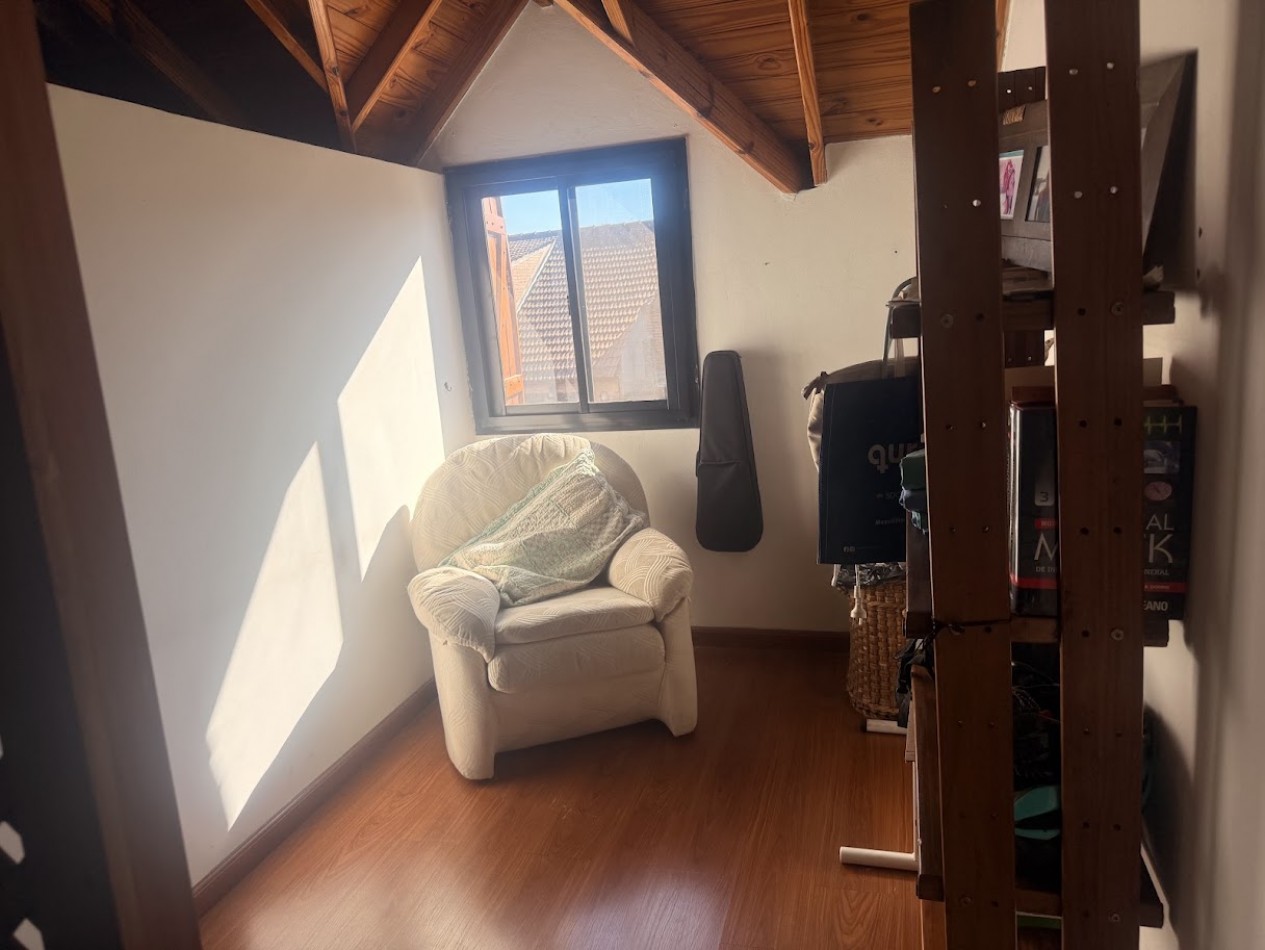  CASA EN VENTA DE 3 AMBIENTES - BARRIO PUERTAS DEL SOL - CIUDAD EVITA.