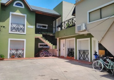VENTA EN BLOCK - 7 DEPARTAMENTOS + 3 COCHERAS - IDEAL INVERSOR.
