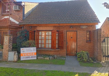  CASA EN VENTA DE 3 AMBIENTES - BARRIO PUERTAS DEL SOL - CIUDAD EVITA.